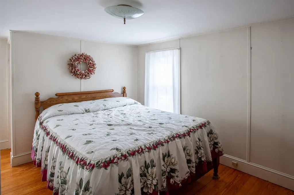 1052 Kings Highway Kennebunkport ME 04046