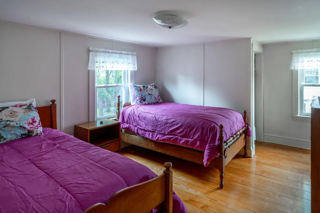 1052 Kings Highway Kennebunkport ME 04046