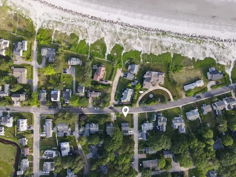 1052 Kings Highway Kennebunkport ME 04046