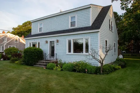 1052 Kings Highway Kennebunkport ME 04046