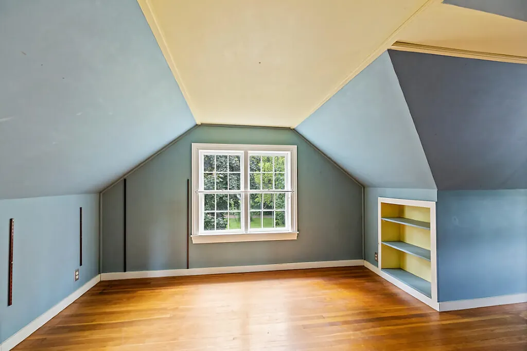 67 River Road Benton ME 04901