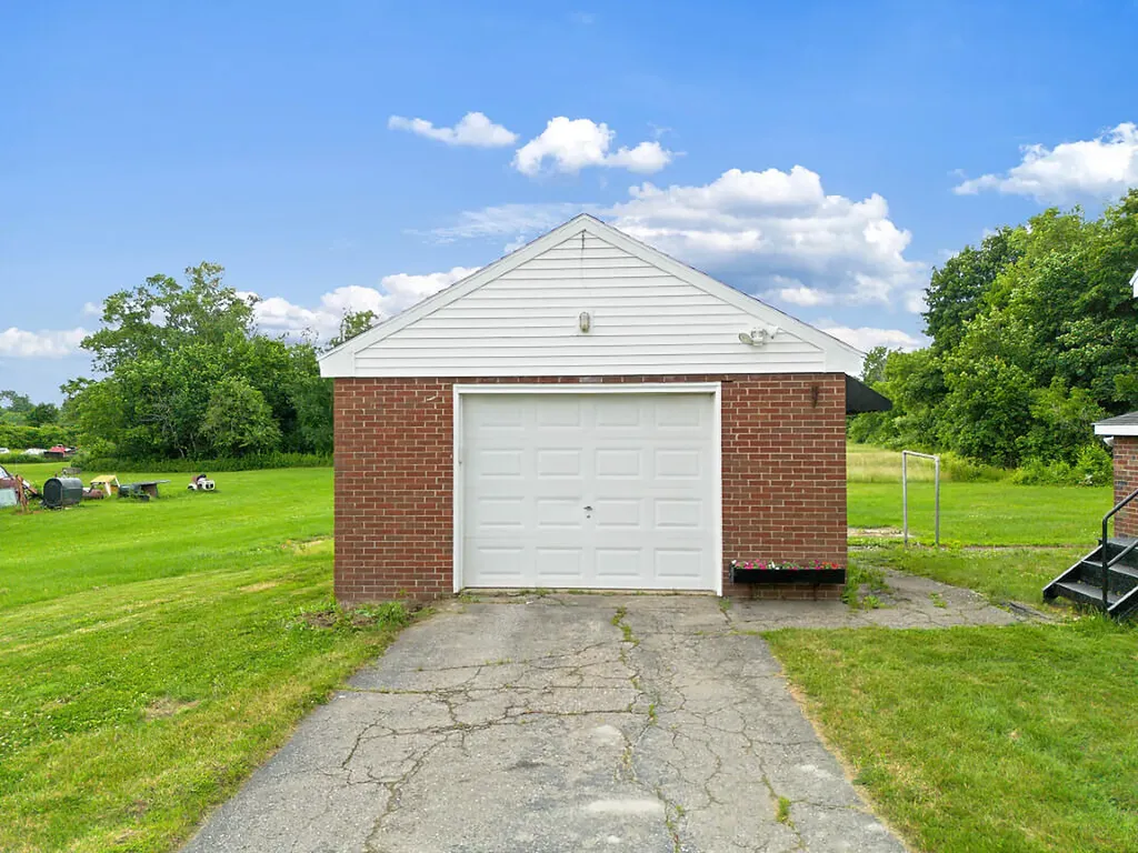 67 River Road Benton ME 04901