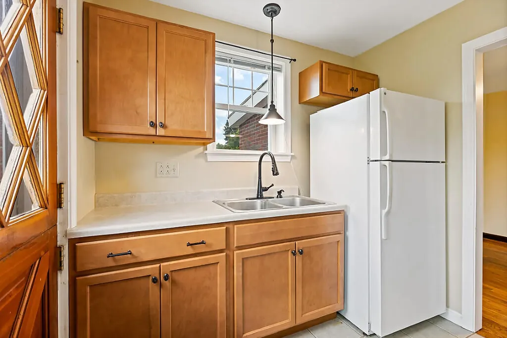 67 River Road Benton ME 04901