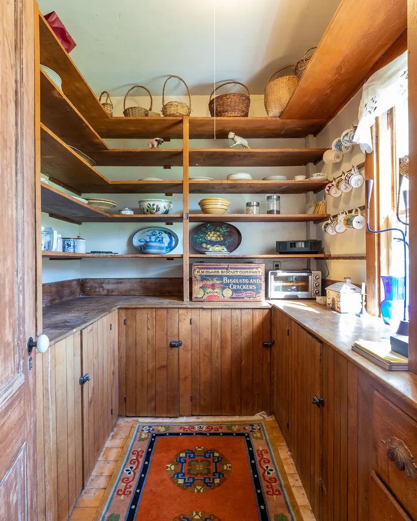 174 Barrett Hill Road Union ME 04862