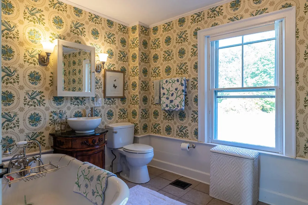 174 Barrett Hill Road Union ME 04862