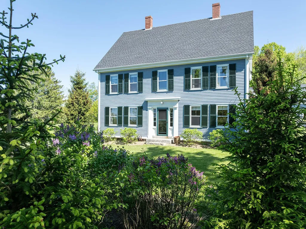 174 Barrett Hill Road Union ME 04862
