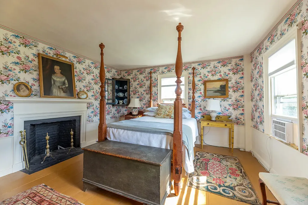 174 Barrett Hill Road Union ME 04862