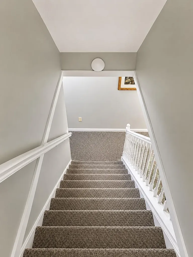 5 Horseshoe Lane Hampden ME 04444
