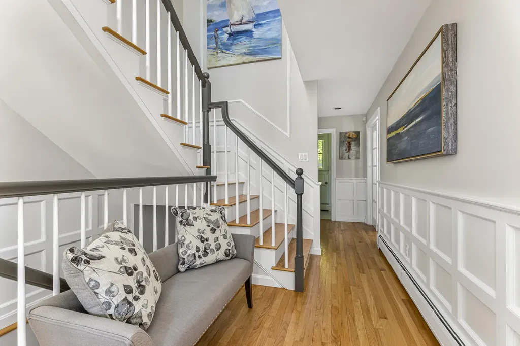 4 Ledge Road Cumberland ME 04110