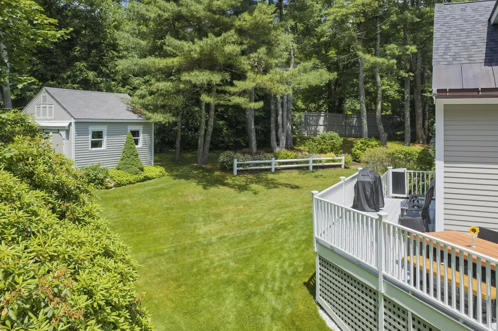 4 Ledge Road Cumberland ME 04110