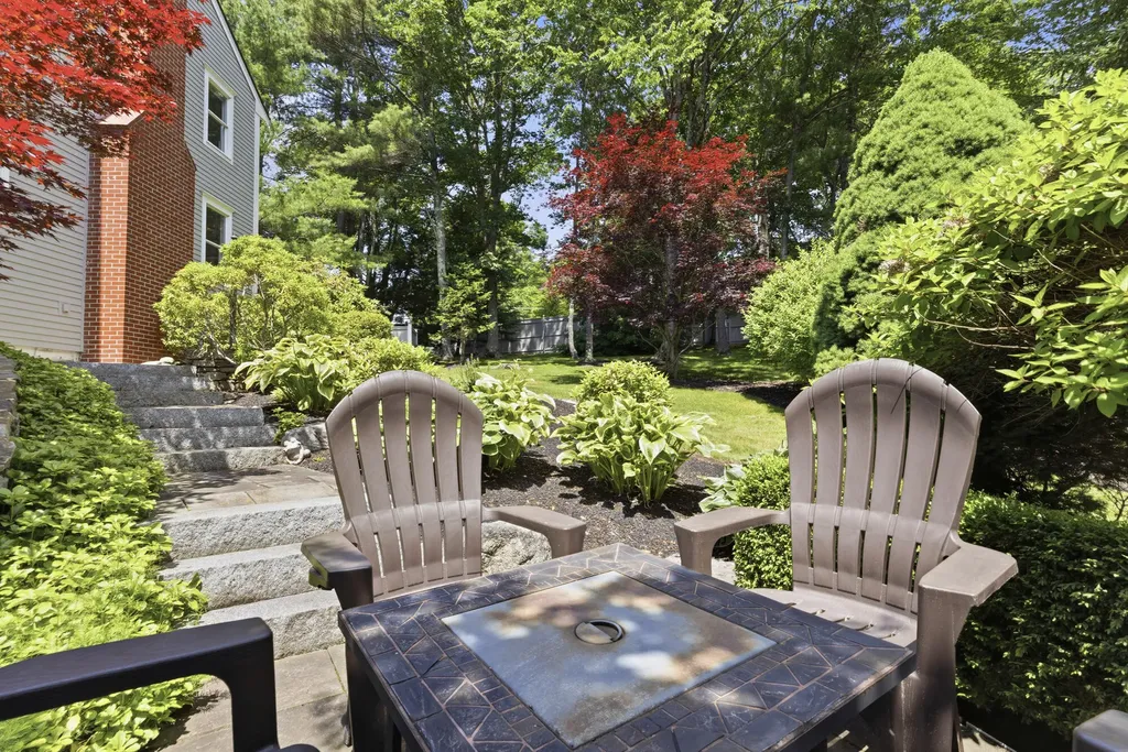 4 Ledge Road Cumberland ME 04110