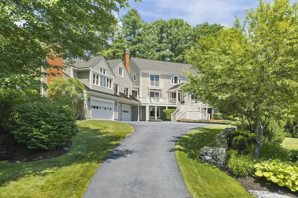 4 Ledge Road Cumberland ME 04110