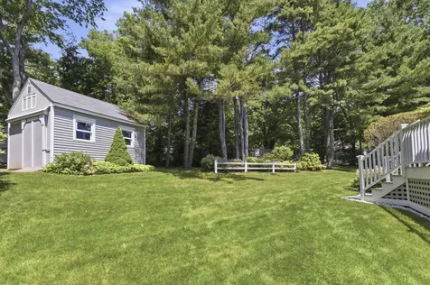 4 Ledge Road Cumberland ME 04110