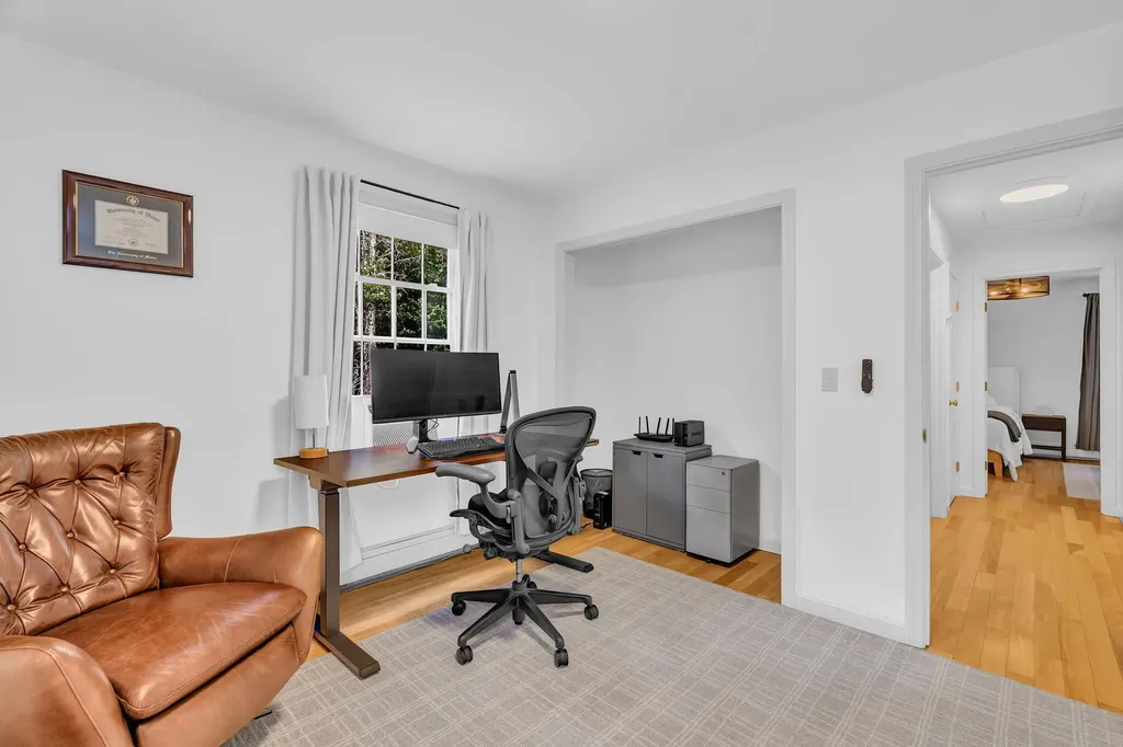 10 Friendship Drive Gray ME 04039