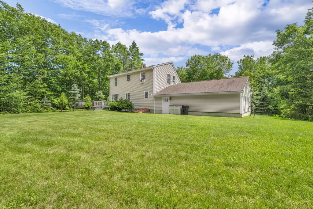 10 Friendship Drive Gray ME 04039