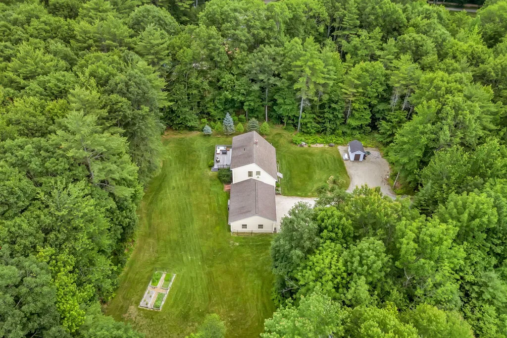 10 Friendship Drive Gray ME 04039
