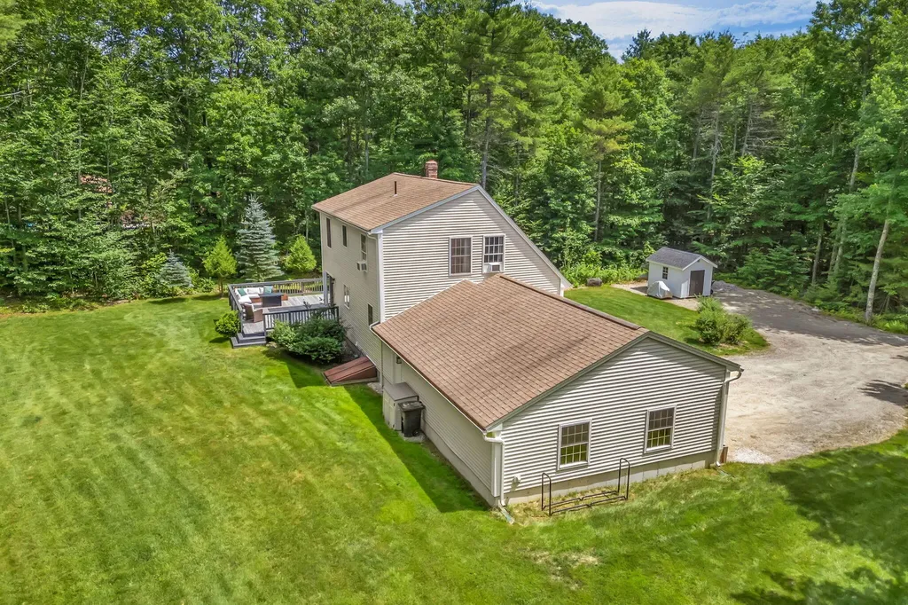 10 Friendship Drive Gray ME 04039