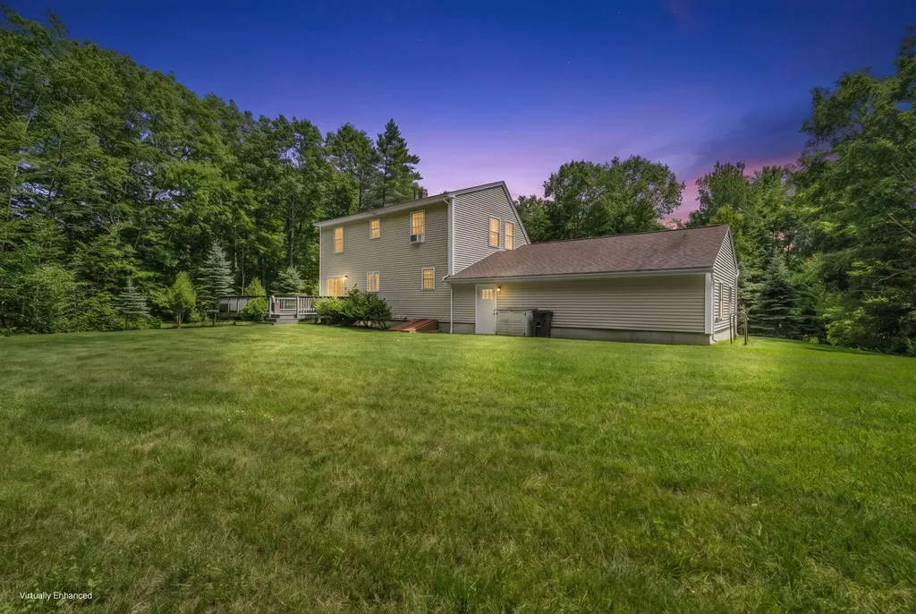 10 Friendship Drive Gray ME 04039