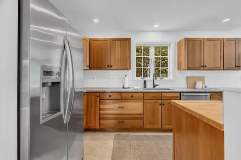 10 Friendship Drive Gray ME 04039