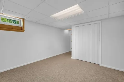 10 Friendship Drive Gray ME 04039