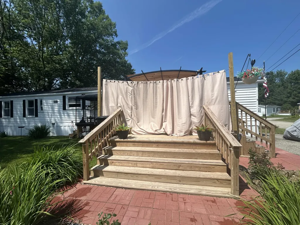 51 Pine Hill M H Park Berwick ME 03901