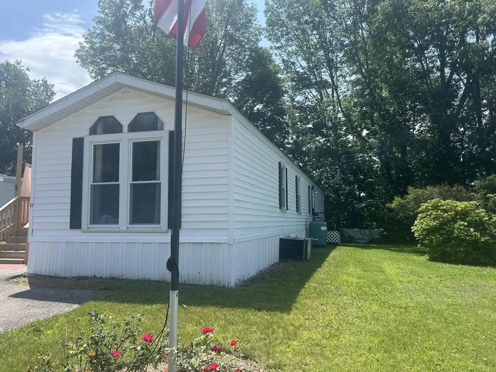 51 Pine Hill M H Park Berwick ME 03901