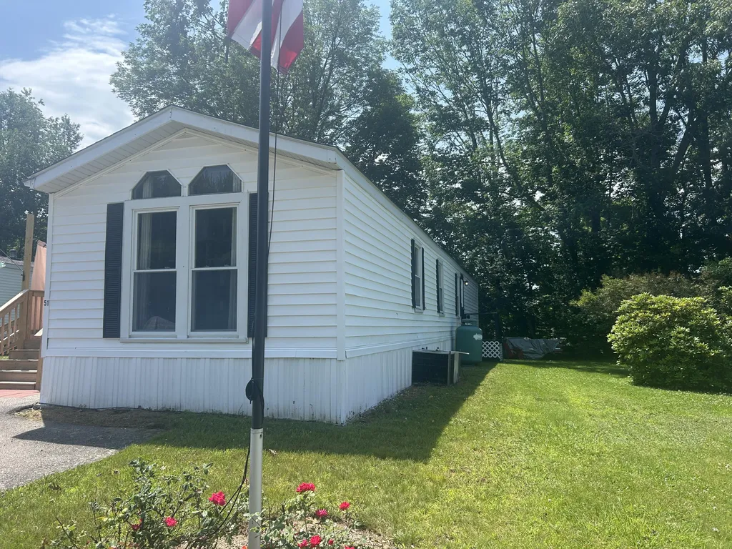 51 Pine Hill M H Park Berwick ME 03901