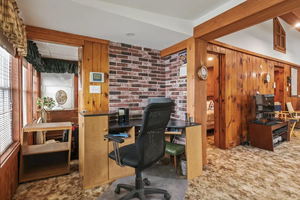 6 Plummer Drive Raymond ME 04071