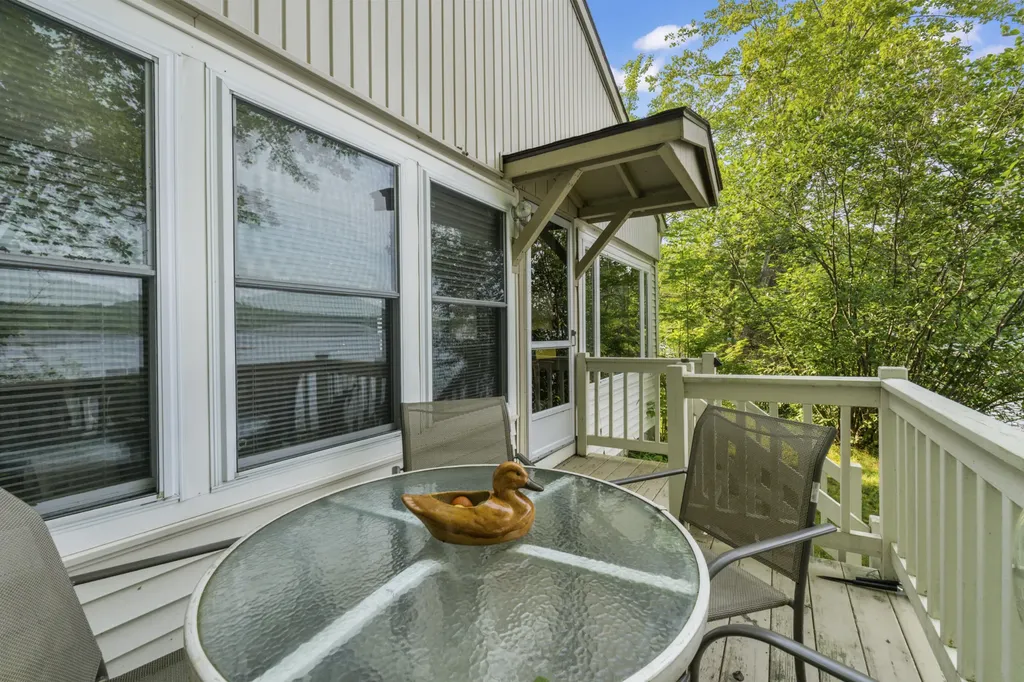 6 Plummer Drive Raymond ME 04071