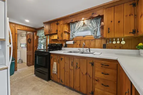 6 Plummer Drive Raymond ME 04071