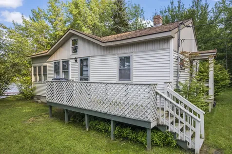 6 Plummer Drive Raymond ME 04071