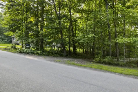 6 Plummer Drive Raymond ME 04071