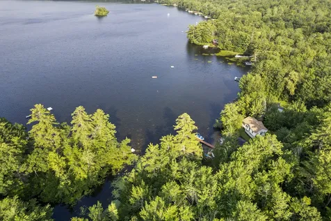 6 Plummer Drive Raymond ME 04071