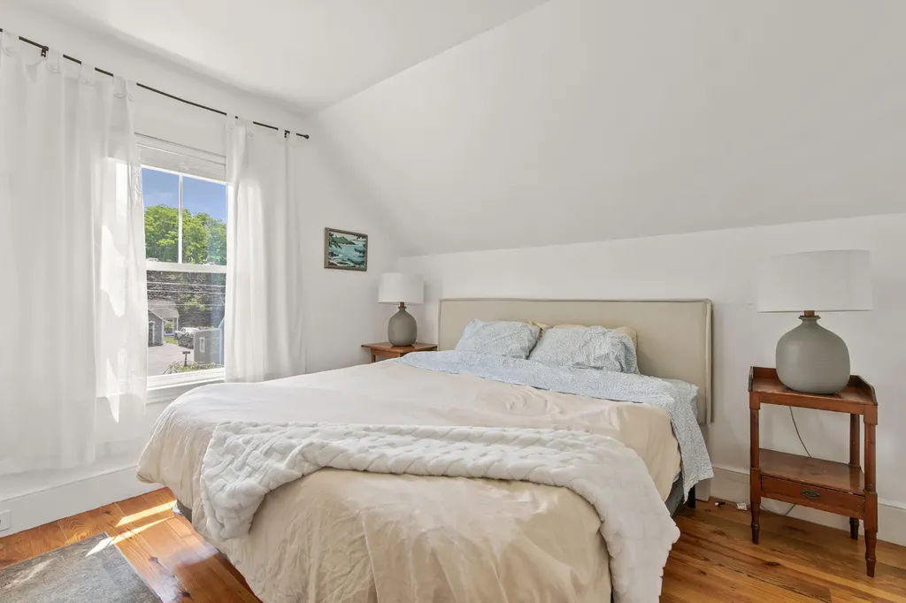 158 Pierce Street Westbrook ME 04092