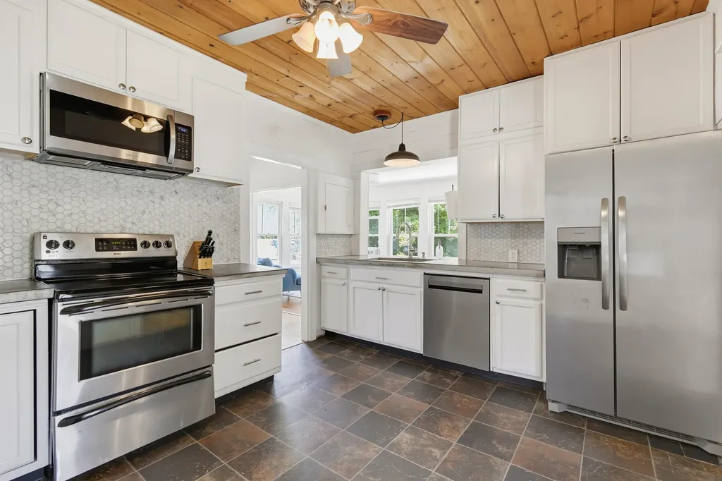 158 Pierce Street Westbrook ME 04092