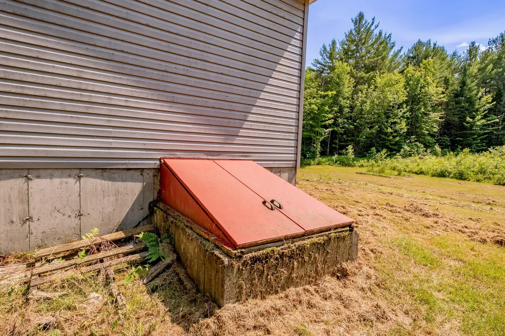 350 Valley Avenue Road Exeter ME 04435