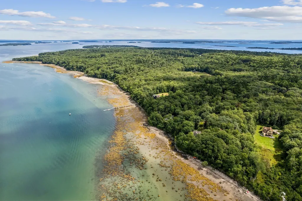 LOT#8C North Road Chebeague Island ME 04017