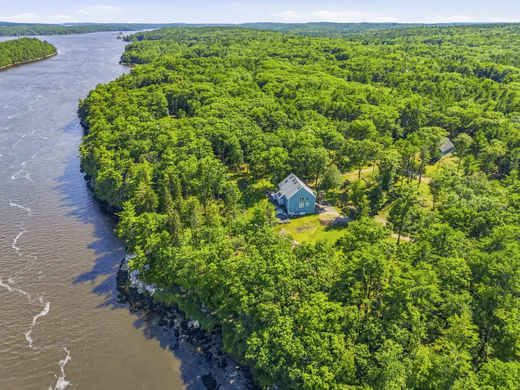 64 Pleasant Cove Road Phippsburg ME 04562