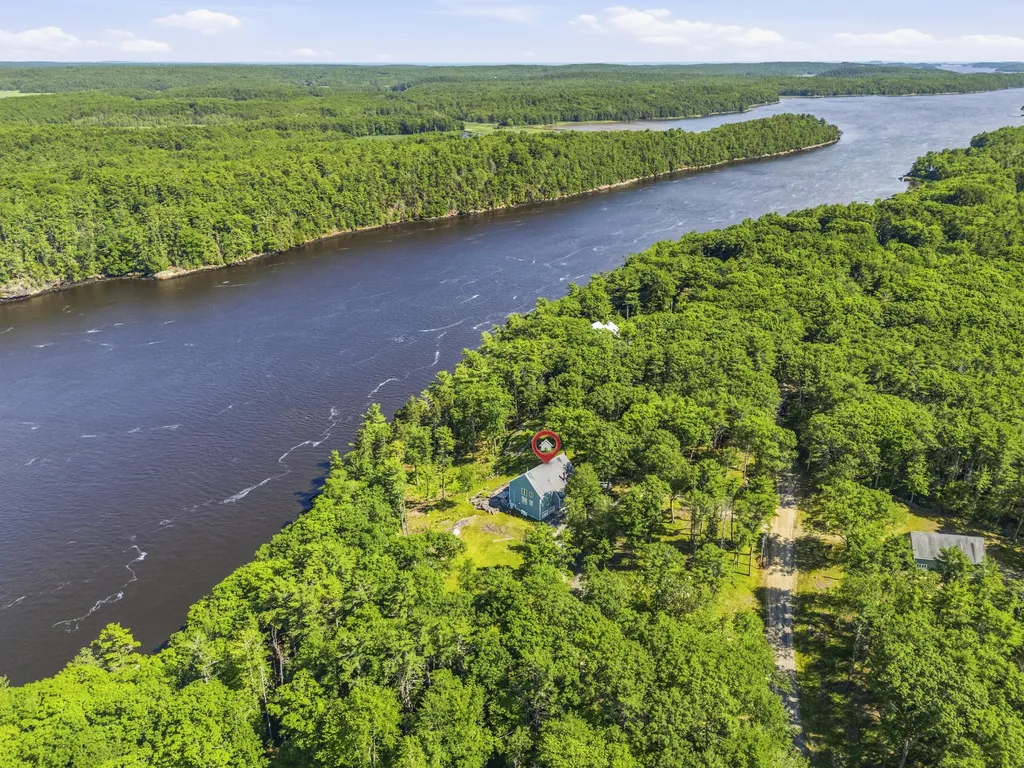64 Pleasant Cove Road Phippsburg ME 04562