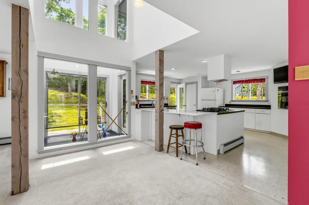 64 Pleasant Cove Road Phippsburg ME 04562