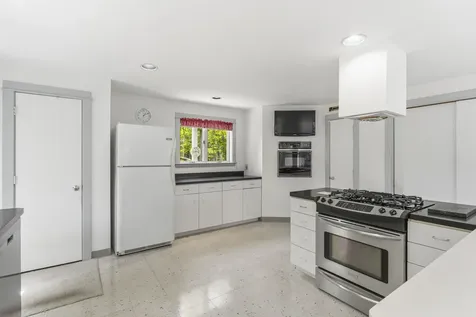 64 Pleasant Cove Road Phippsburg ME 04562