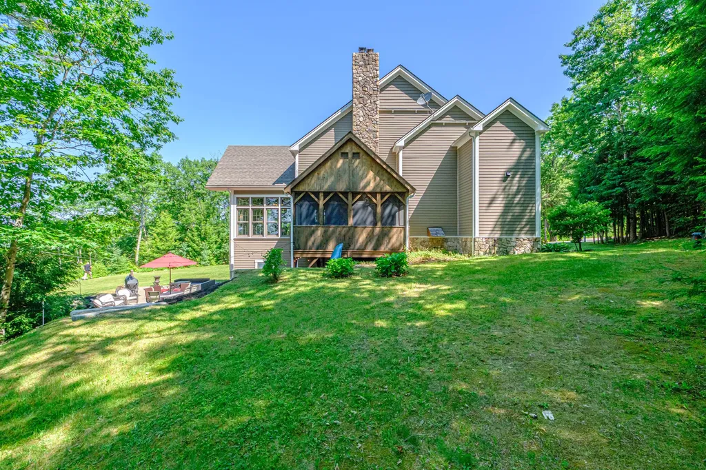 175 Acorn Drive Greenwood ME 04255
