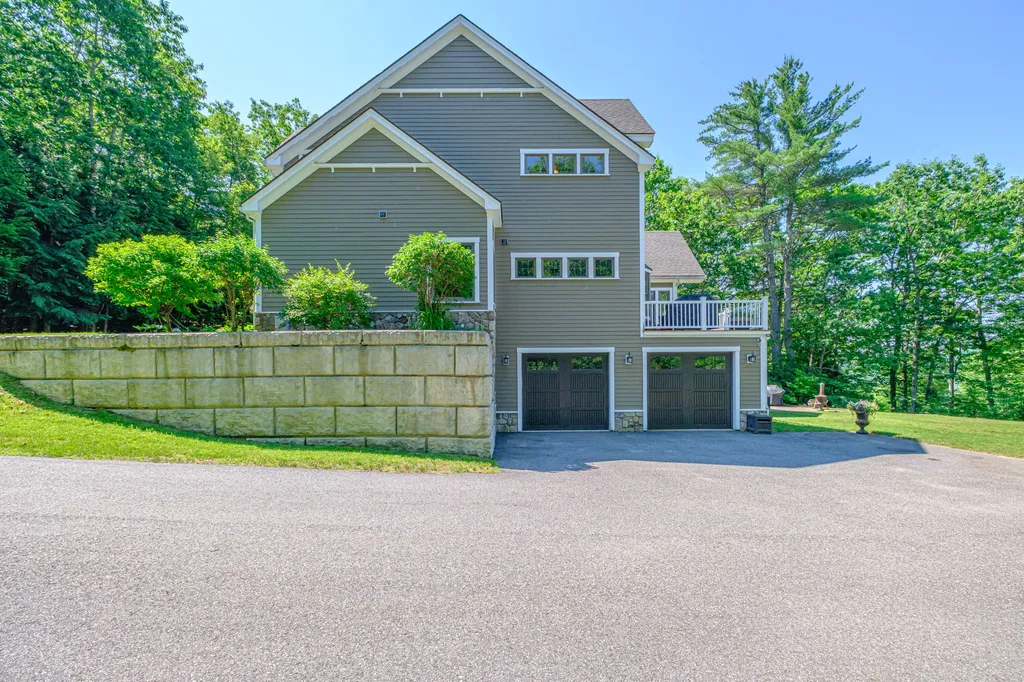 175 Acorn Drive Greenwood ME 04255