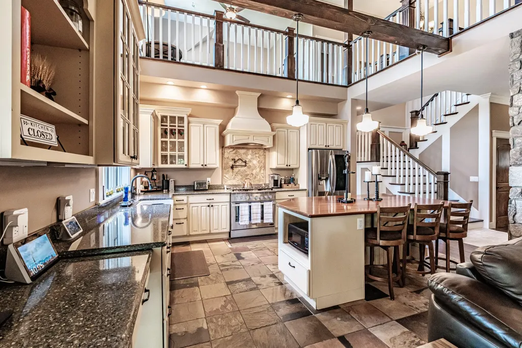175 Acorn Drive Greenwood ME 04255