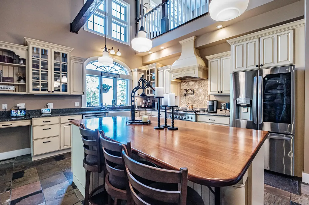 175 Acorn Drive Greenwood ME 04255