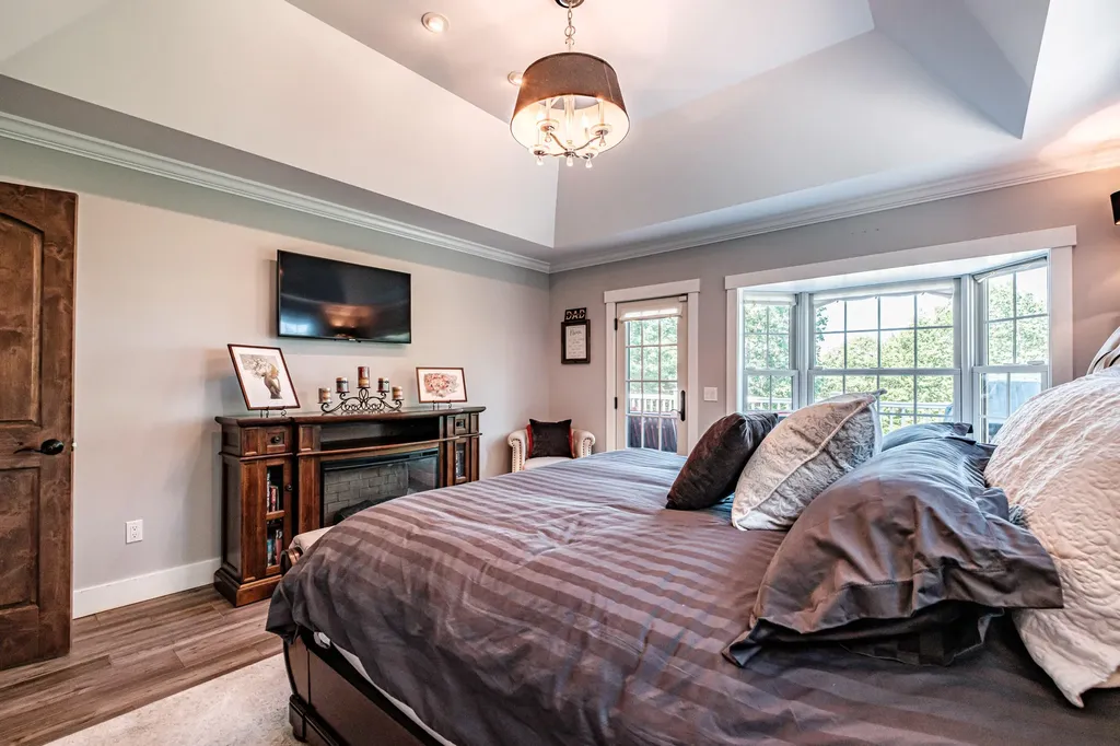 175 Acorn Drive Greenwood ME 04255