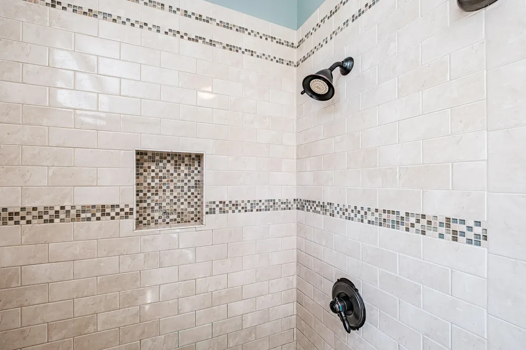 175 Acorn Drive Greenwood ME 04255