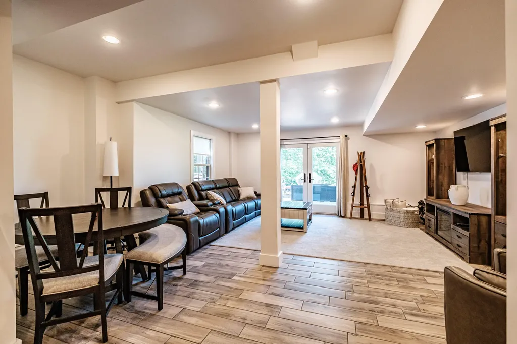 175 Acorn Drive Greenwood ME 04255