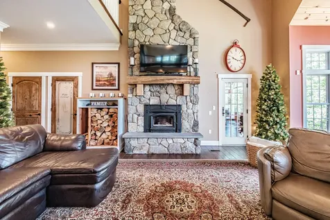 175 Acorn Drive Greenwood ME 04255