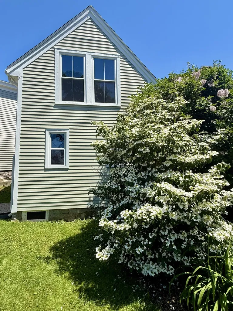 6 Leos Lane Vinalhaven ME 04863